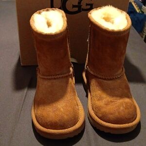 Little Kids size 6 UGG boots